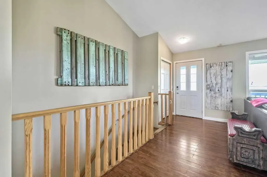 56152 658 Avenue E Rural Foothills County AB T0L 0P0