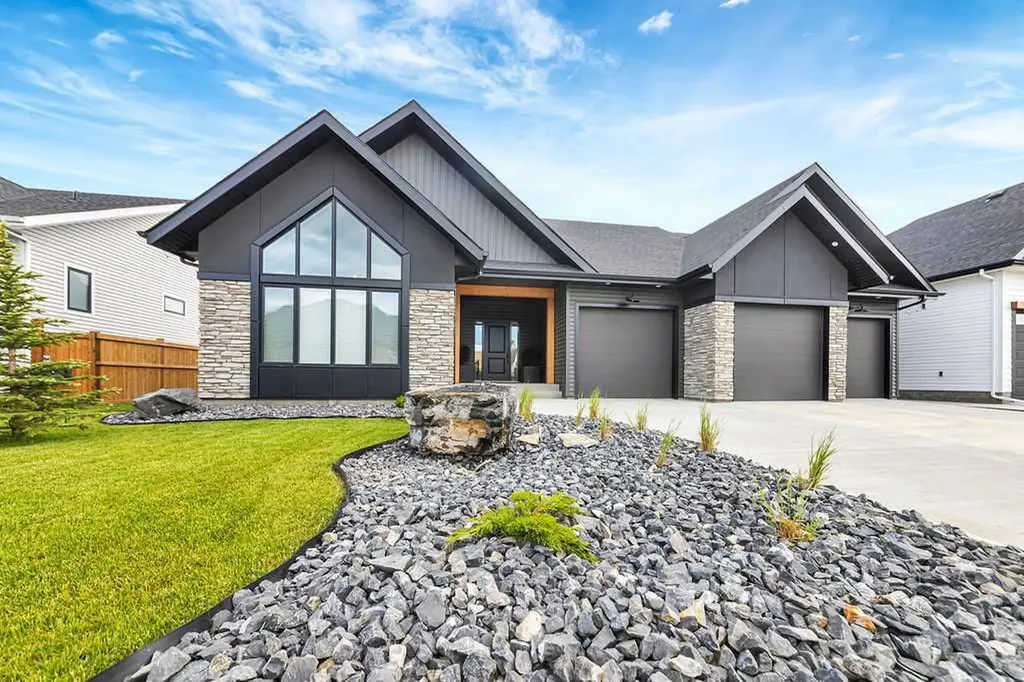 5913 13 Street Lloydminster AB T9V 3V3