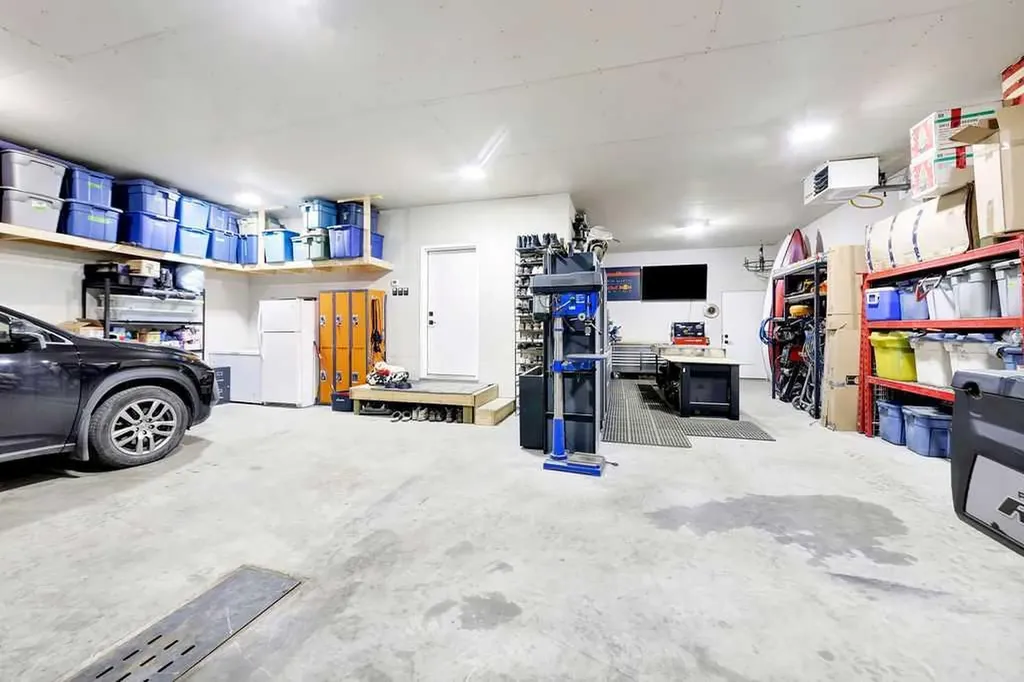 5913 13 Street Lloydminster AB T9V 3V3