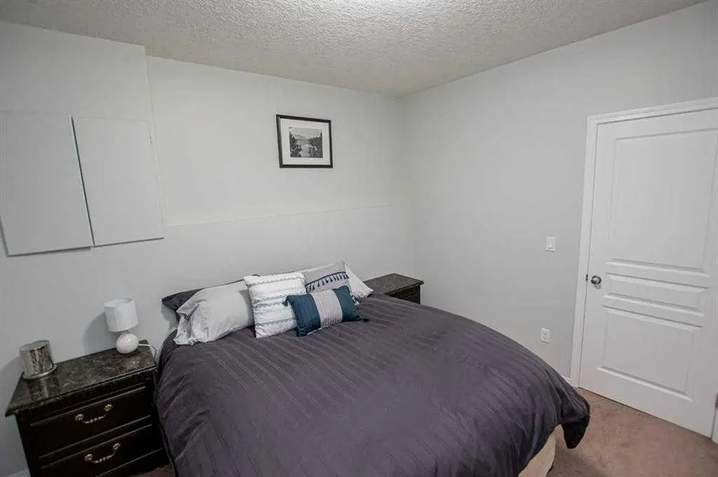 6613 97 Street Grande Prairie AB T8W 2W1
