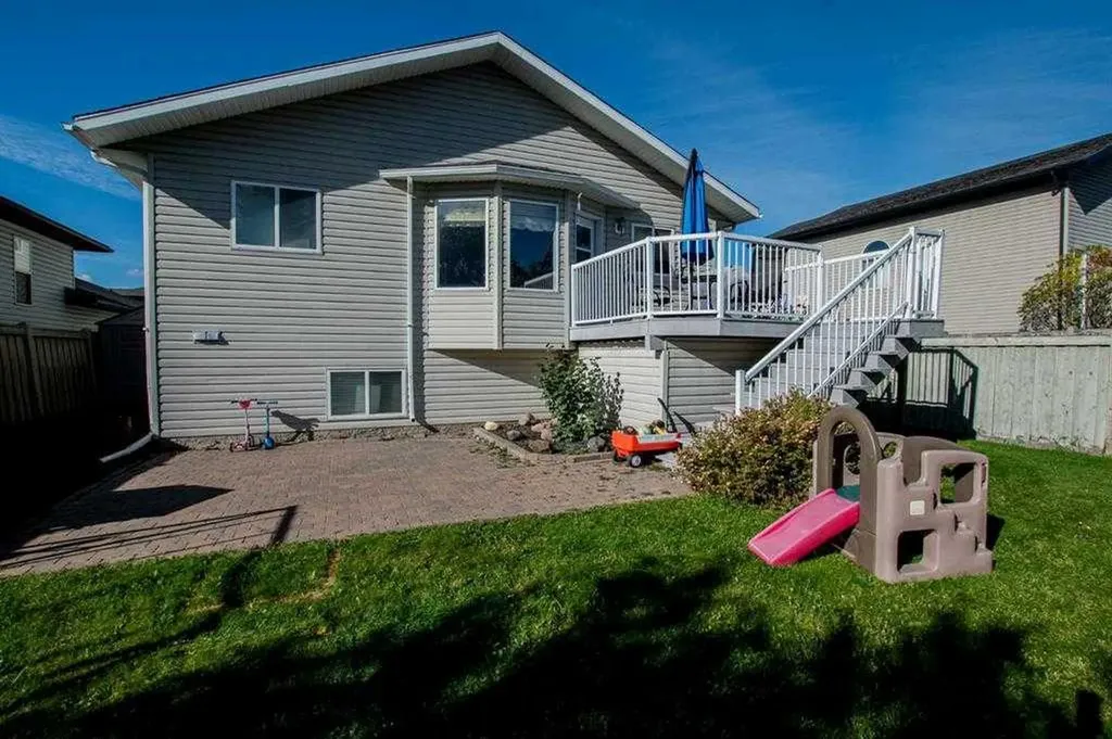 6613 97 Street Grande Prairie AB T8W 2W1