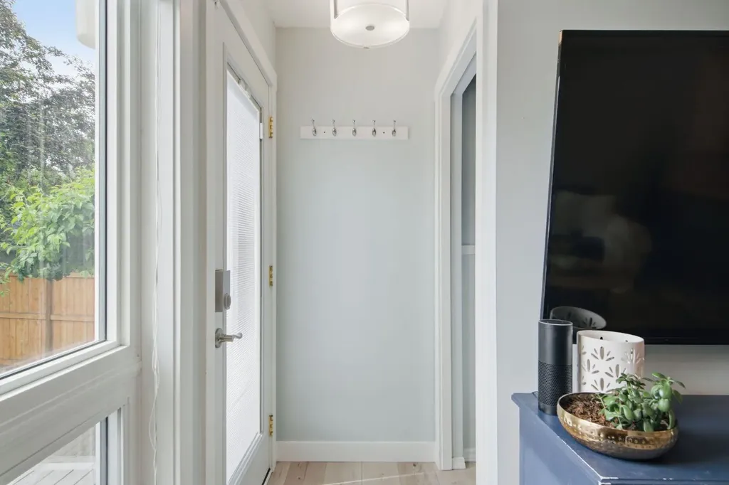227 Coachway Road SW Calgary AB T3H 1B2
