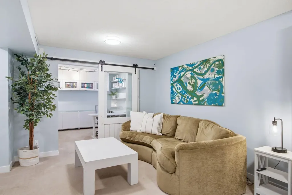 227 Coachway Road SW Calgary AB T3H 1B2