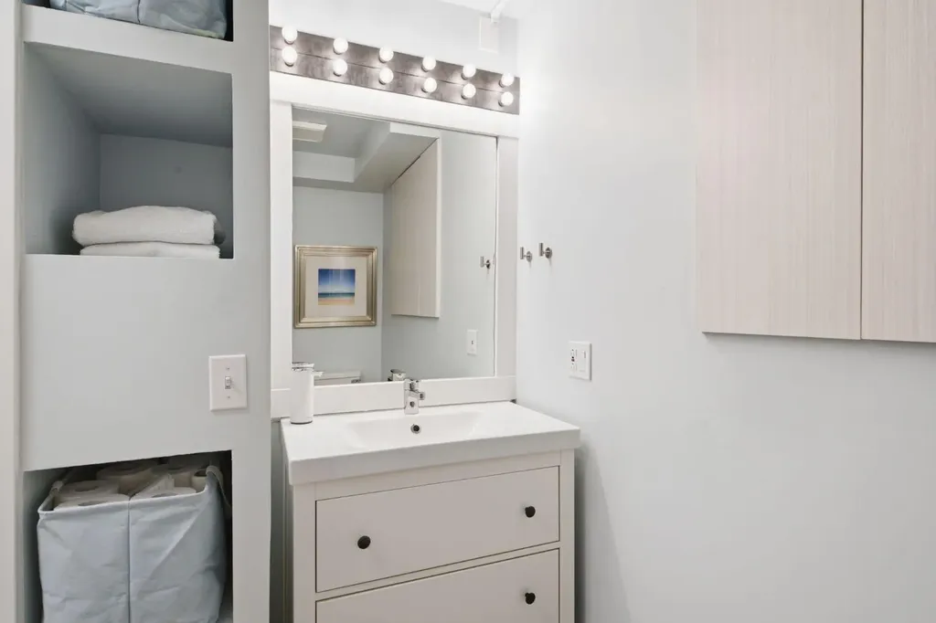 227 Coachway Road SW Calgary AB T3H 1B2