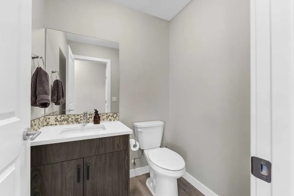 162 Somerset Way SE Medicine Hat AB T1B0C2