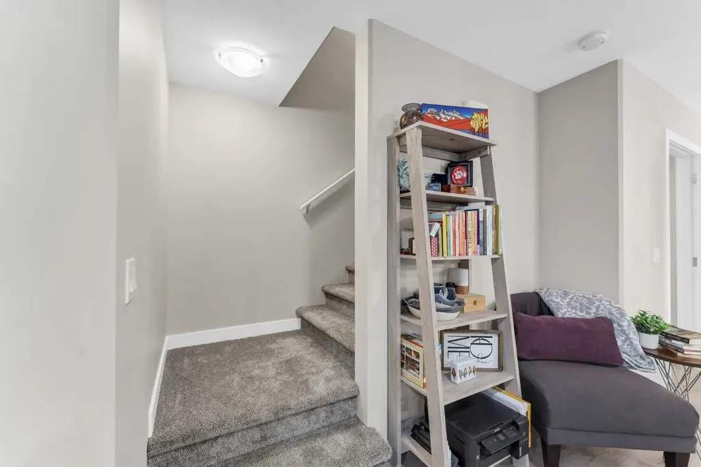 162 Somerset Way SE Medicine Hat AB T1B0C2