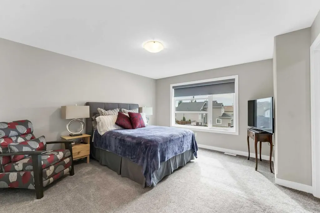 162 Somerset Way SE Medicine Hat AB T1B0C2