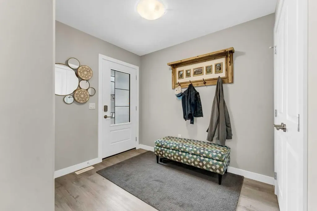 162 Somerset Way SE Medicine Hat AB T1B0C2