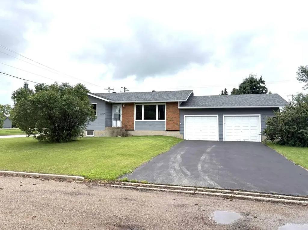 5402 47 Avenue W Forestburg AB T0B 1N0