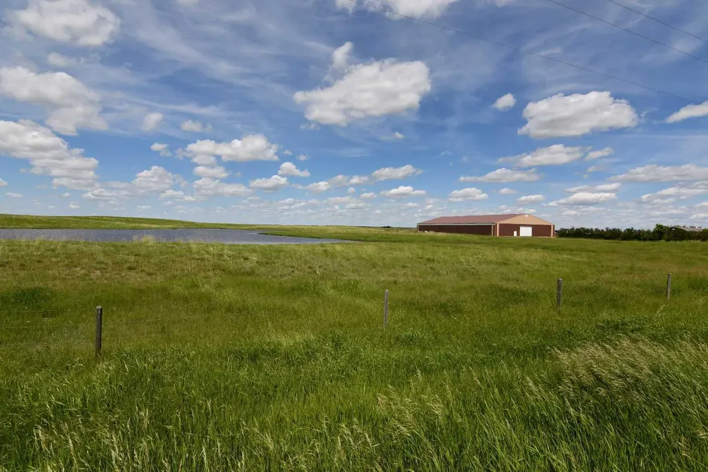 14446 Township Road 302 Rural Special Areas No. 2 AB T0J 1P0