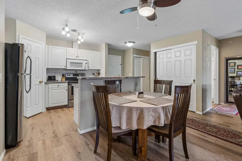 260 Shawville Way SE Calgary AB T2Y 3Z6