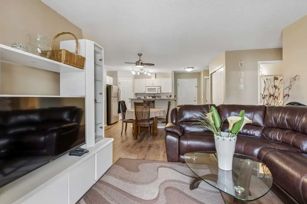 260 Shawville Way SE Calgary AB T2Y 3Z6
