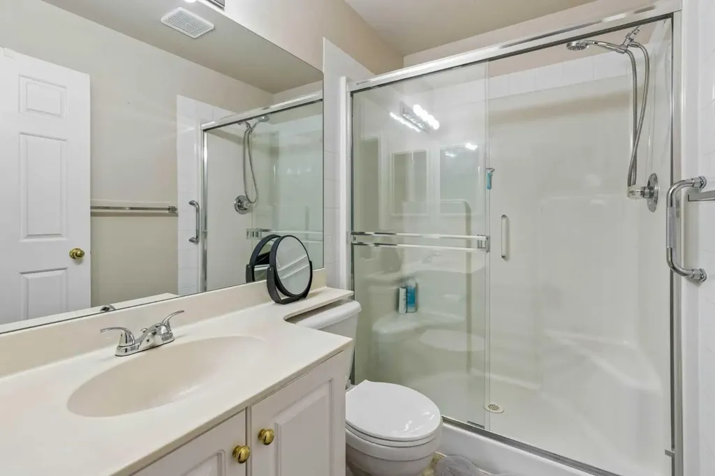260 Shawville Way SE Calgary AB T2Y 3Z6