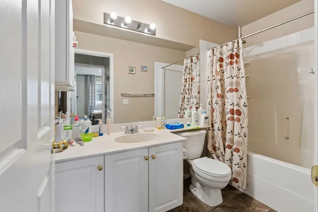 260 Shawville Way SE Calgary AB T2Y 3Z6