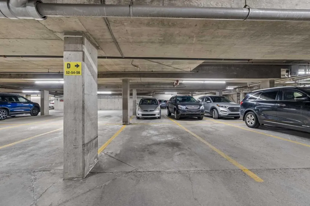 260 Shawville Way SE Calgary AB T2Y 3Z6