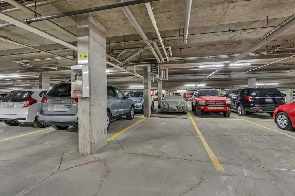 260 Shawville Way SE Calgary AB T2Y 3Z6