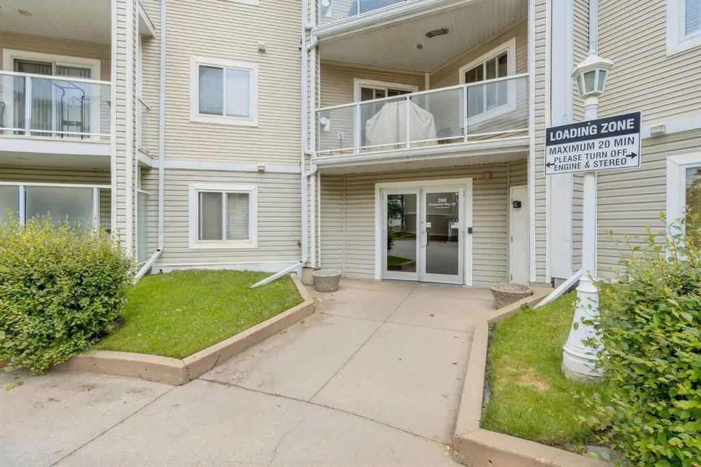260 Shawville Way SE Calgary AB T2Y 3Z6