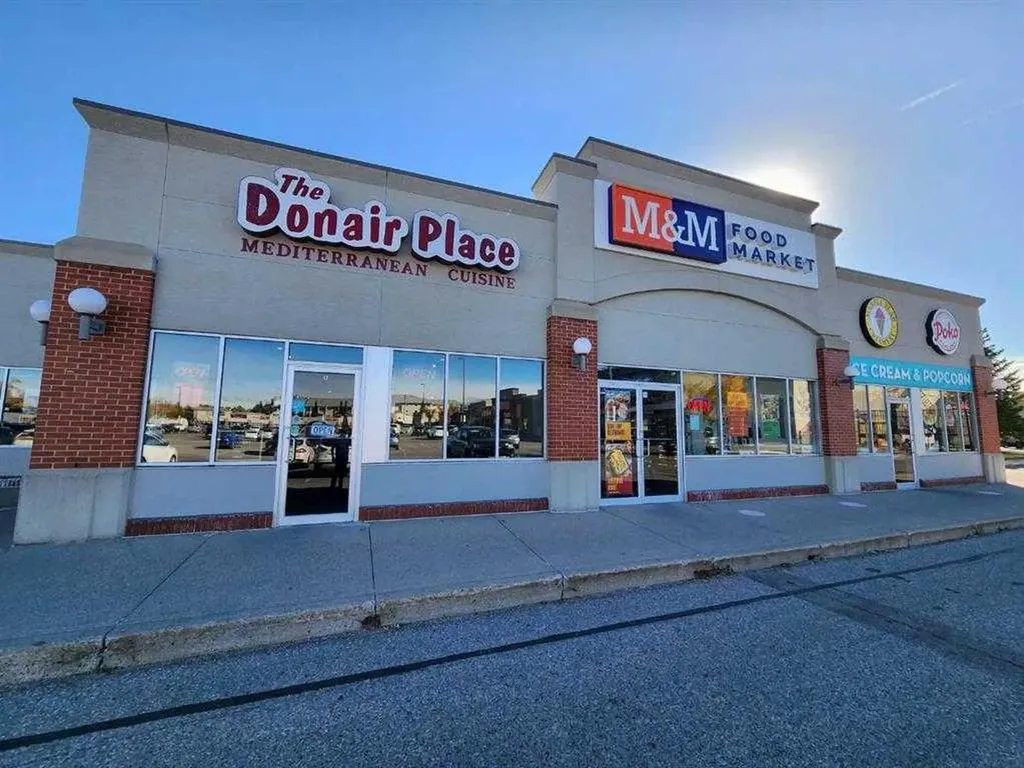 260 Shawville Way SE Calgary AB T2Y 3Z6