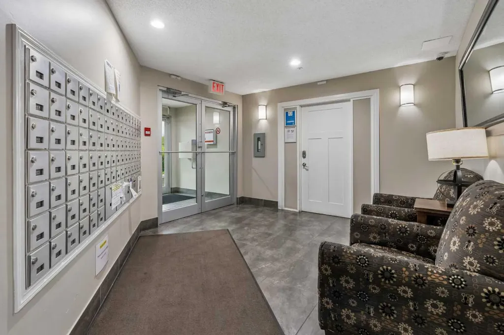 260 Shawville Way SE Calgary AB T2Y 3Z6