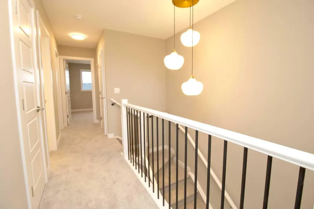 18 Sundown Place Cochrane AB T4C 3H2