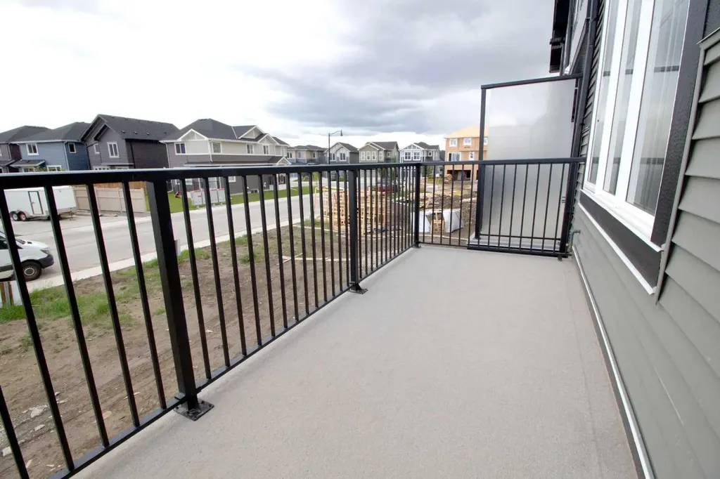 18 Sundown Place Cochrane AB T4C 3H2
