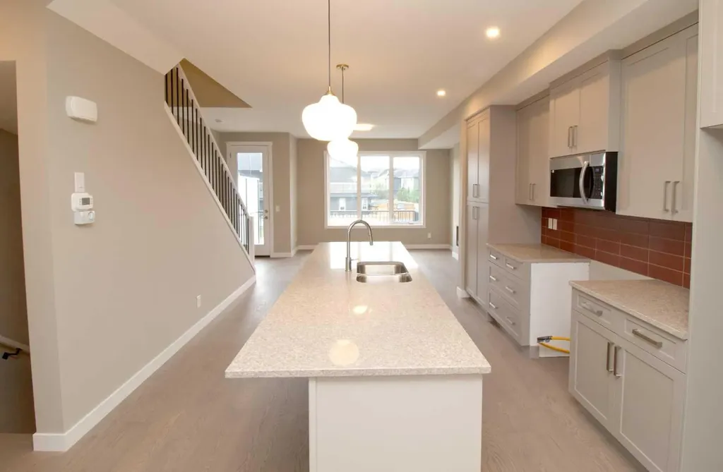 18 Sundown Place Cochrane AB T4C 3H2