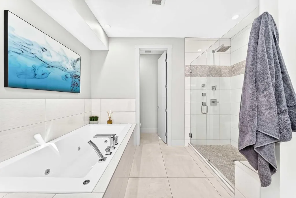 218 26 Avenue NW Calgary AB T2M 2C9