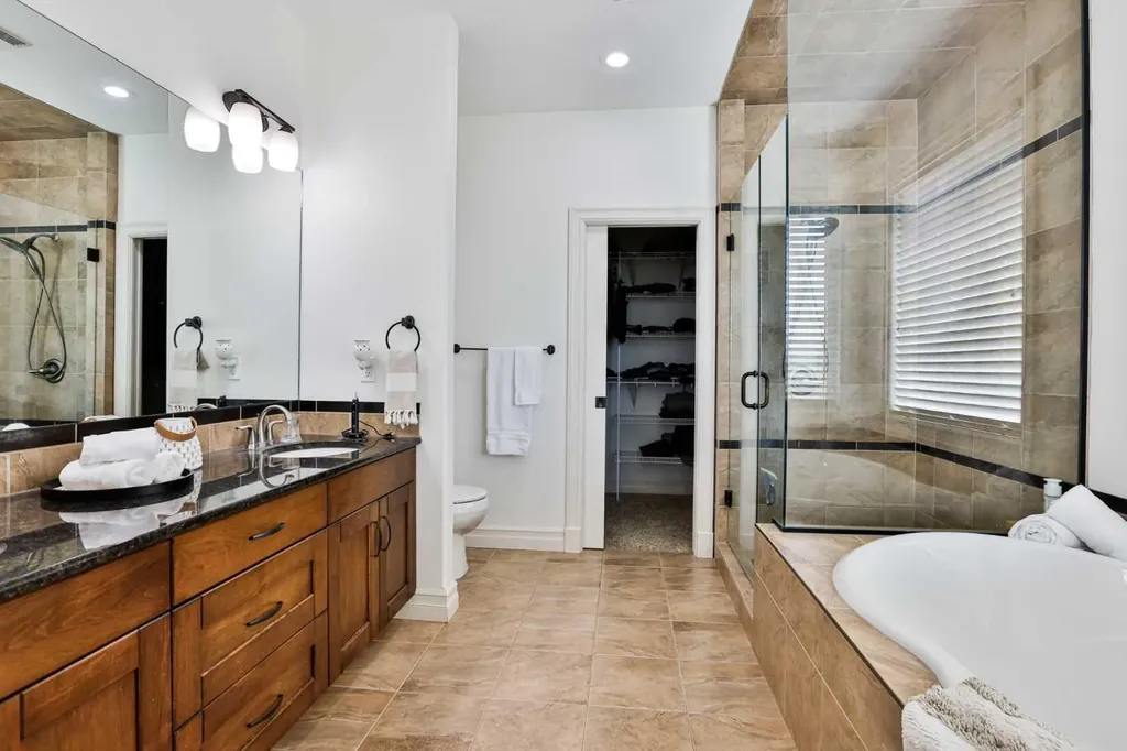 642 Canyonview Landing W Lethbridge AB T1K 5R9
