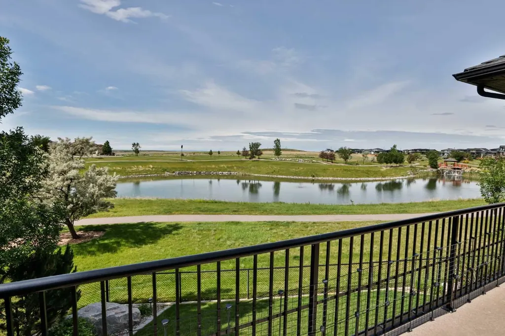 642 Canyonview Landing W Lethbridge AB T1K 5R9