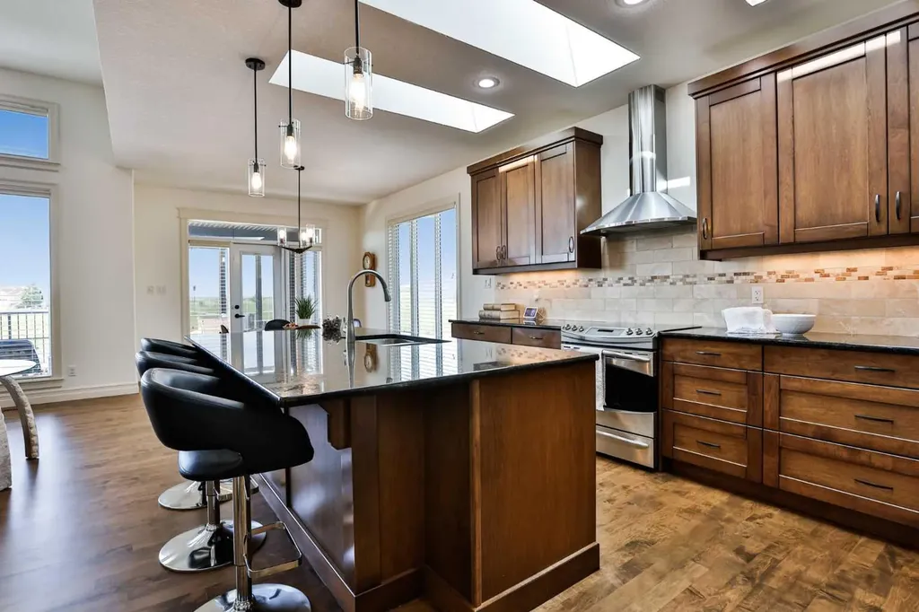 642 Canyonview Landing W Lethbridge AB T1K 5R9