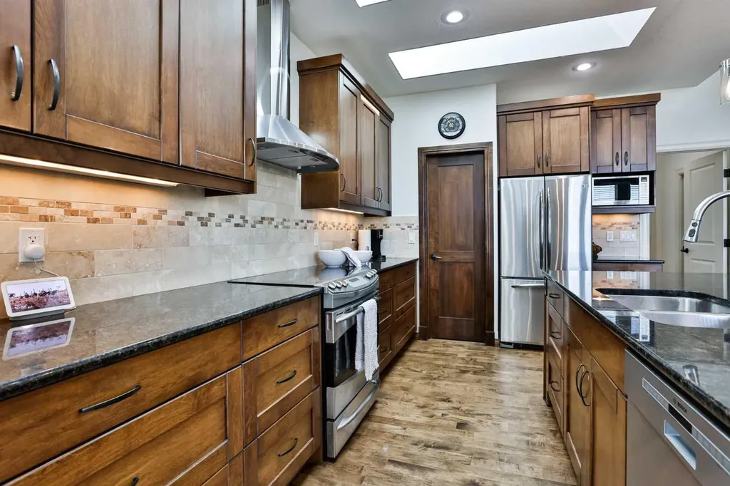 642 Canyonview Landing W Lethbridge AB T1K 5R9