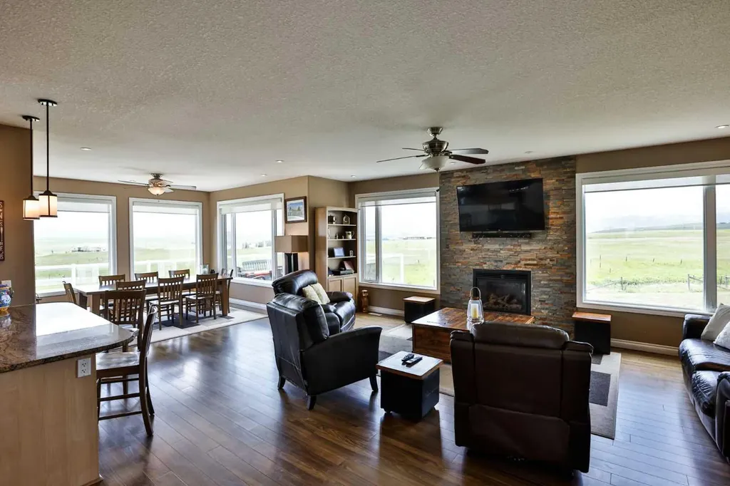 5 Walking Plow Estates Cowley AB T0K 0P0