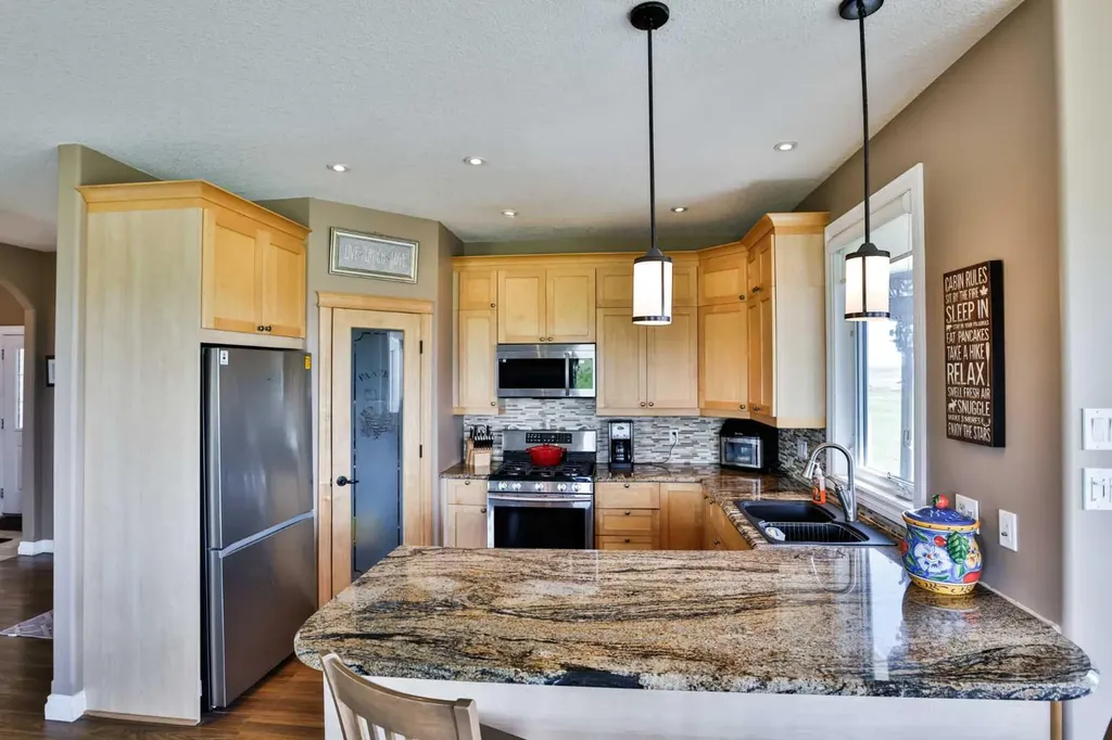 5 Walking Plow Estates Cowley AB T0K 0P0