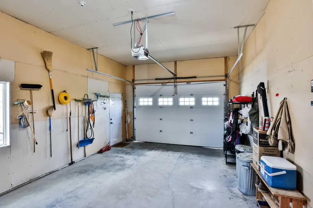 5 Walking Plow Estates Cowley AB T0K 0P0