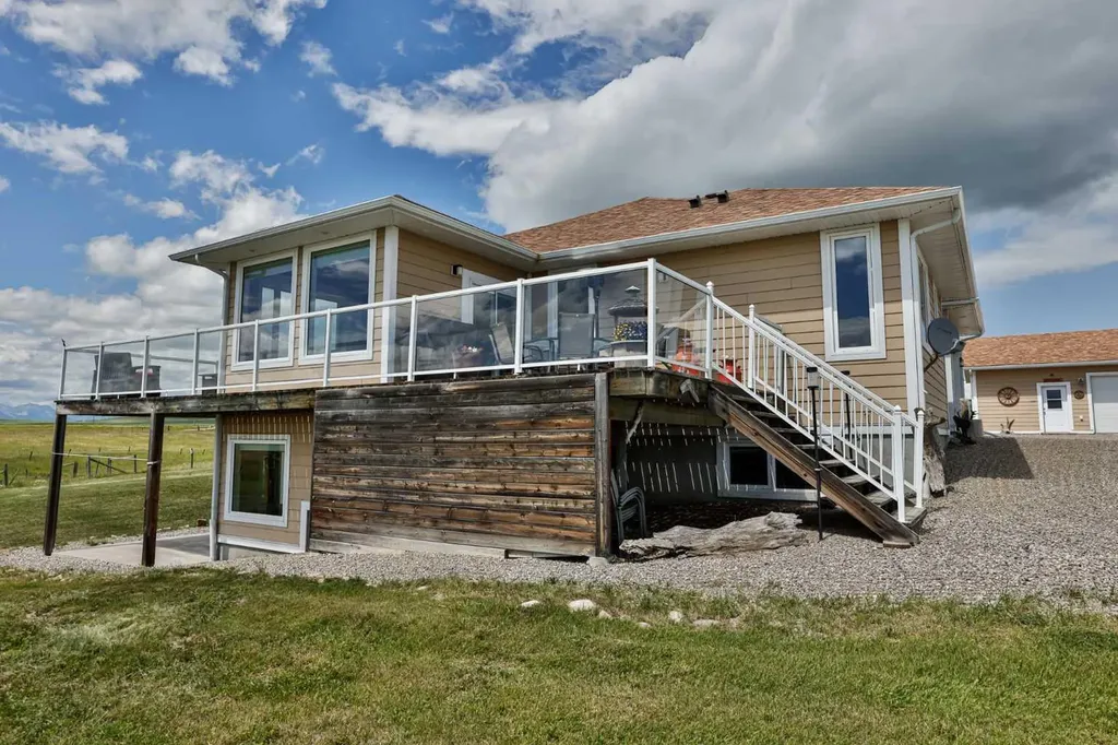 5 Walking Plow Estates Cowley AB T0K 0P0