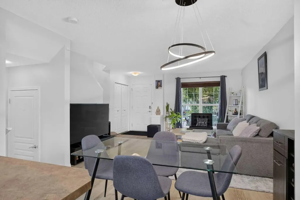 60 Auburn Bay Boulevard SE Calgary AB T3M 0V7