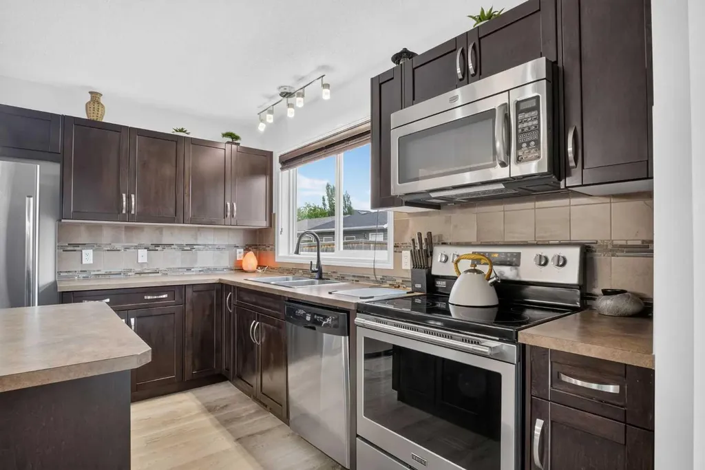 60 Auburn Bay Boulevard SE Calgary AB T3M 0V7