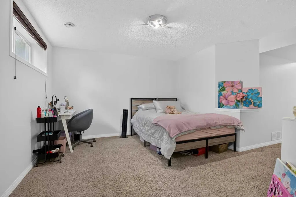 60 Auburn Bay Boulevard SE Calgary AB T3M 0V7