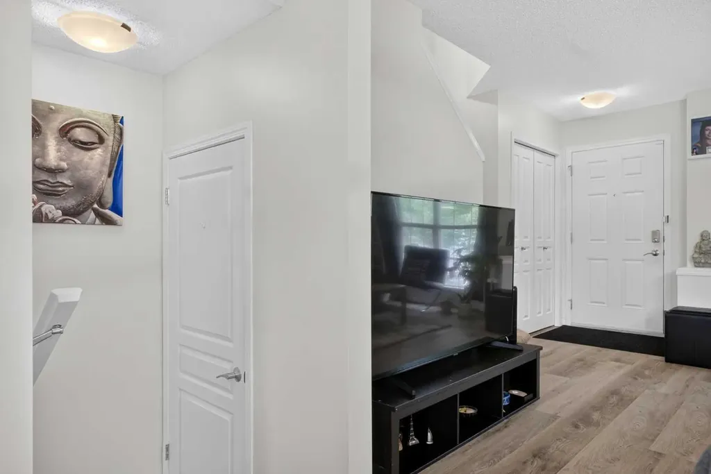 60 Auburn Bay Boulevard SE Calgary AB T3M 0V7