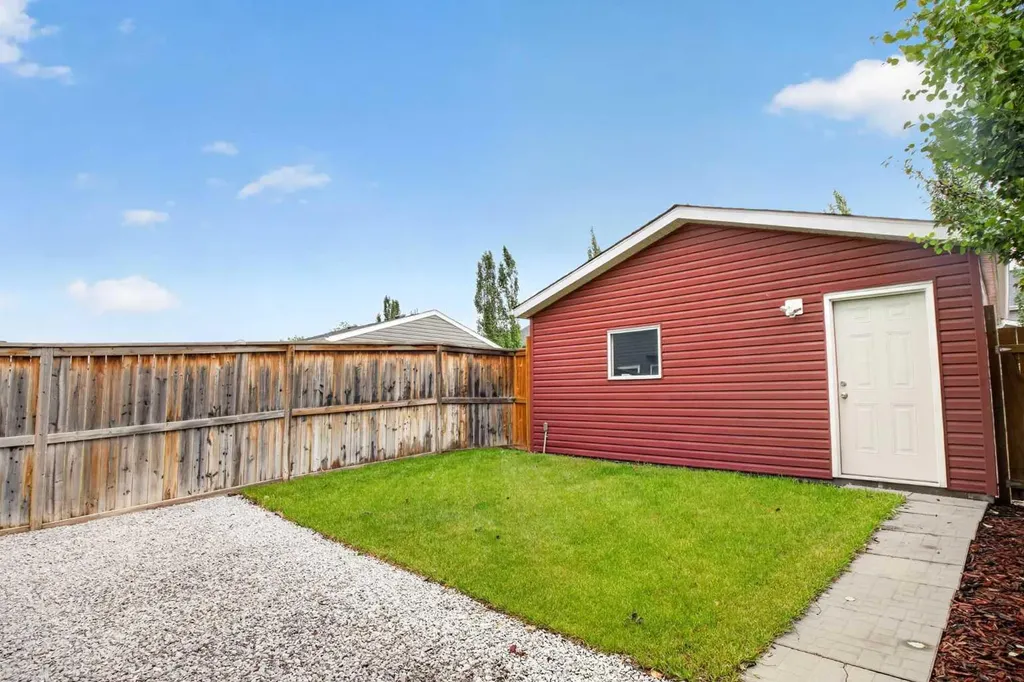 60 Auburn Bay Boulevard SE Calgary AB T3M 0V7