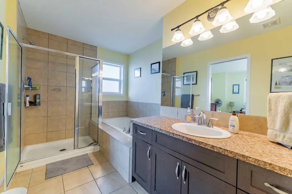 142 West Pointe Circle Cochrane AB T4C 0C2