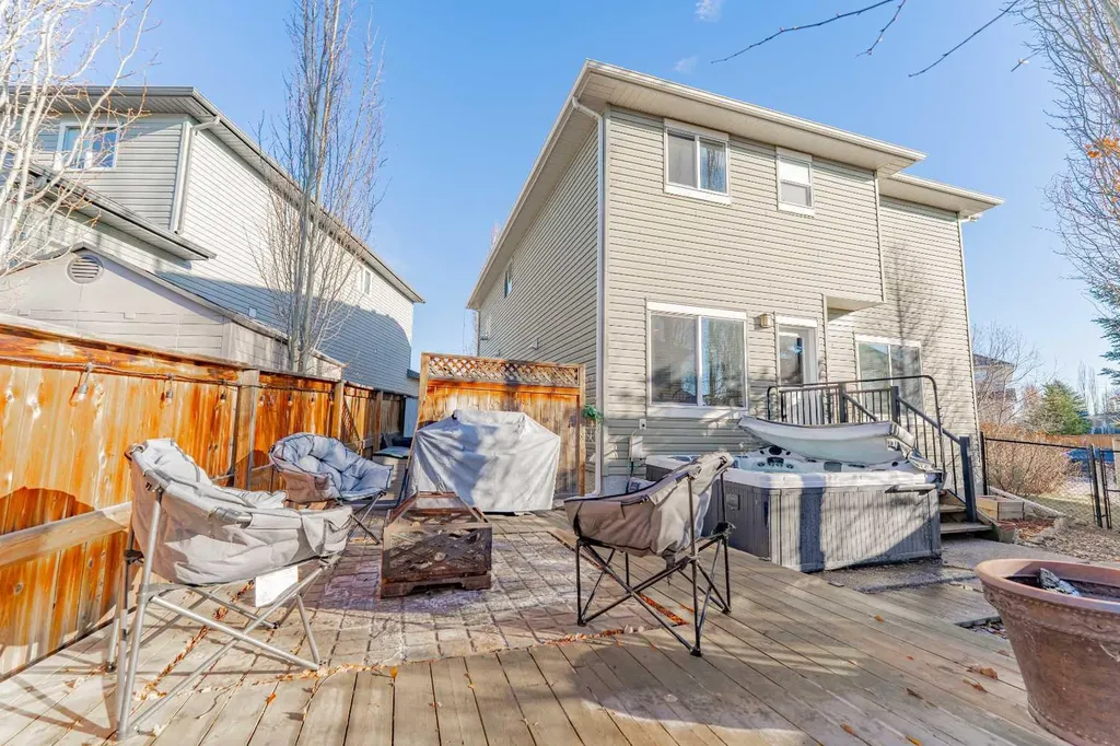 142 West Pointe Circle Cochrane AB T4C 0C2