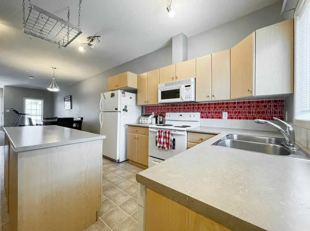 200 Lougheed Drive Fort Mcmurray AB T9K 2W3