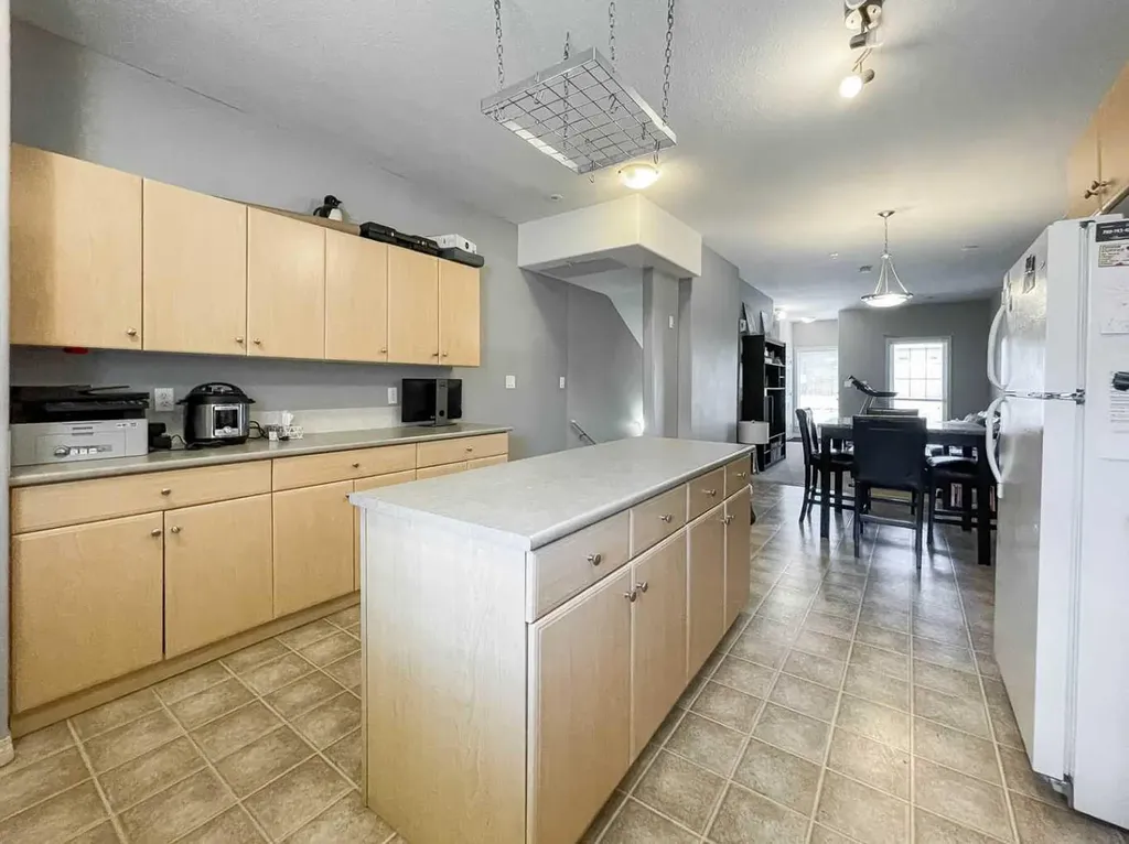 200 Lougheed Drive Fort Mcmurray AB T9K 2W3