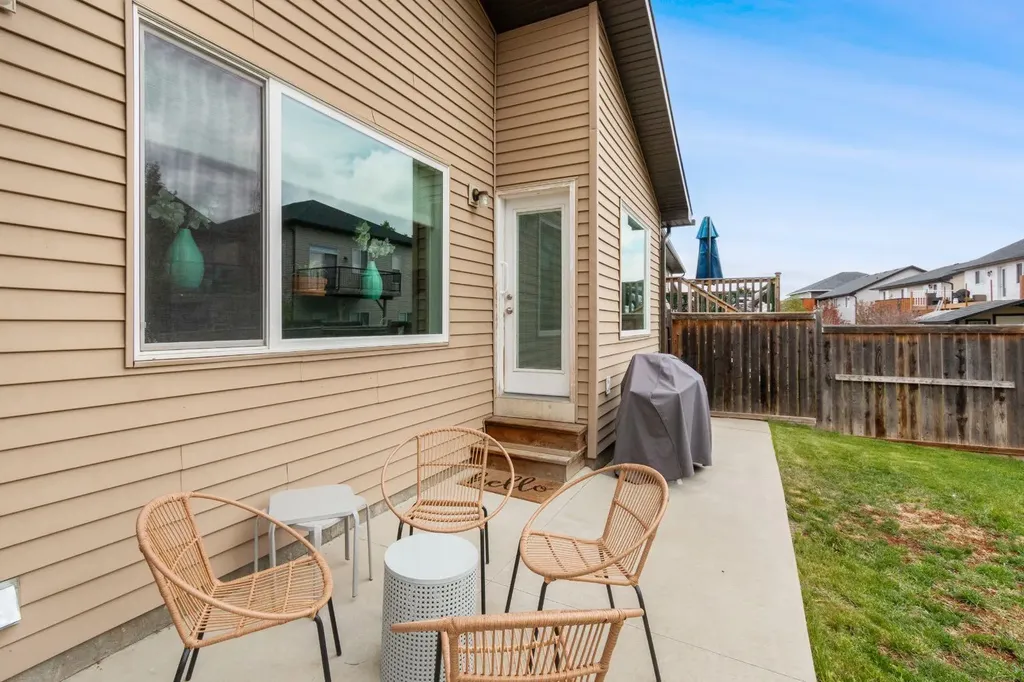 29 Sandpiper Drive Didsbury AB T0M0W0