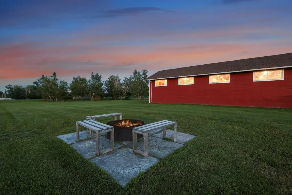 260195 274 Range Road Rural Rocky View County AB T4A 1J1