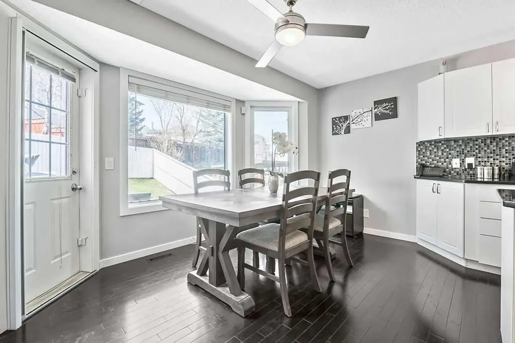 113 Harvest Oak Rise NE Calgary AB T3K 4T9