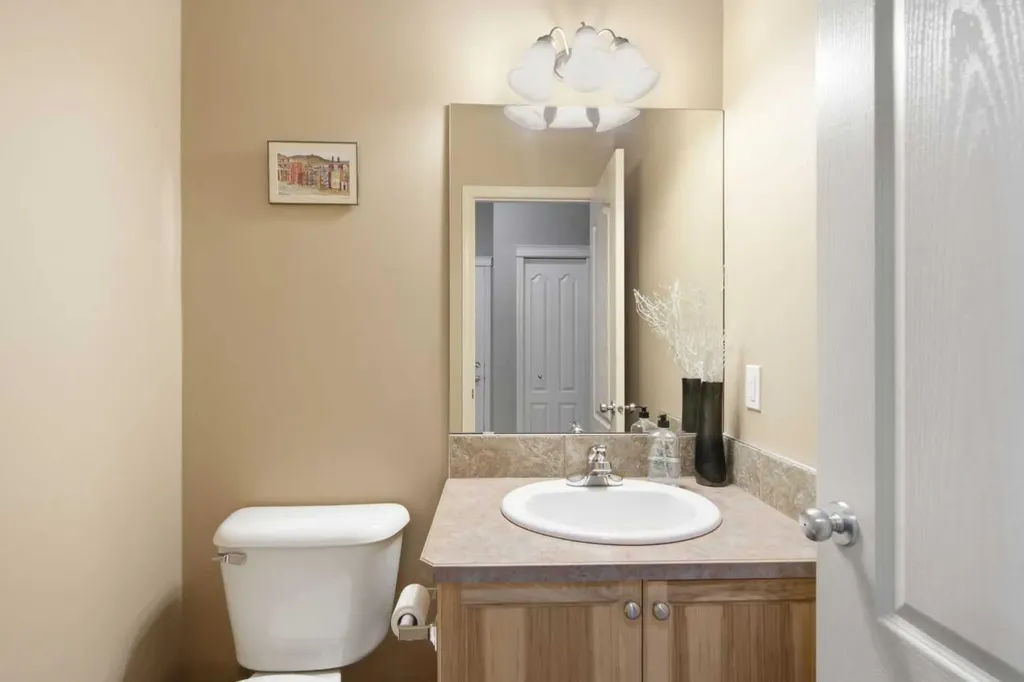 925 Imperial Drive Diamond Valley AB T0L2A0