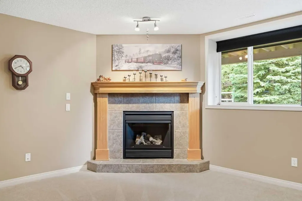925 Imperial Drive Diamond Valley AB T0L2A0