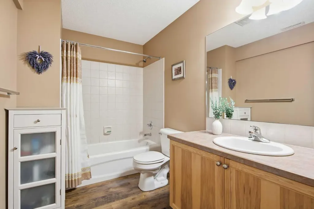 925 Imperial Drive Diamond Valley AB T0L2A0